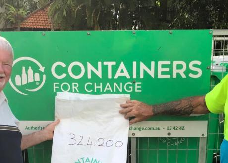 Meet Bruce Ferguson: The Port Douglas recycler who’s raised $32,000 for his community | Containers for Change Queensland